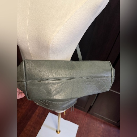 JOELLE HAWKENS Vntg Green Leather Bag Satchel Purse Studded Tassel Zips Hobo - Picture 10 of 11